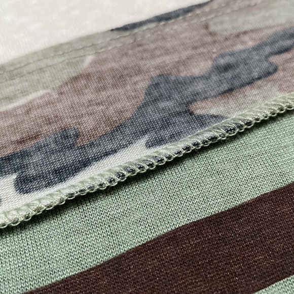 Hem & Thread Camo Exposed Hem Top 💗 White Olive & Brown - Picture 10 of 15